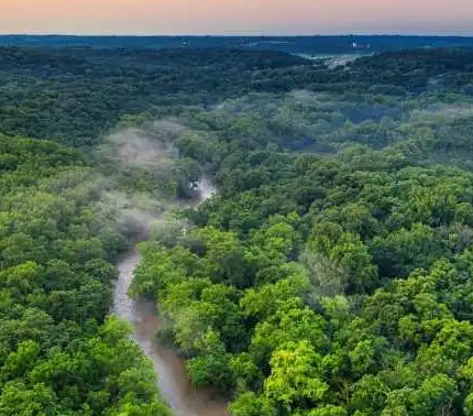 世界上占有热带面积最大的国家在什么地方？地理位置如何？