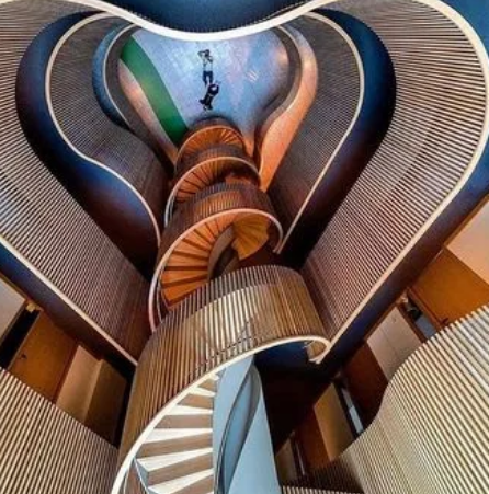 世界上最惊人的楼梯，高度又是什么样的？