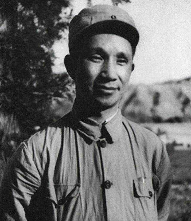 韩练成离开后，李仙洲感到困惑：他在做什么