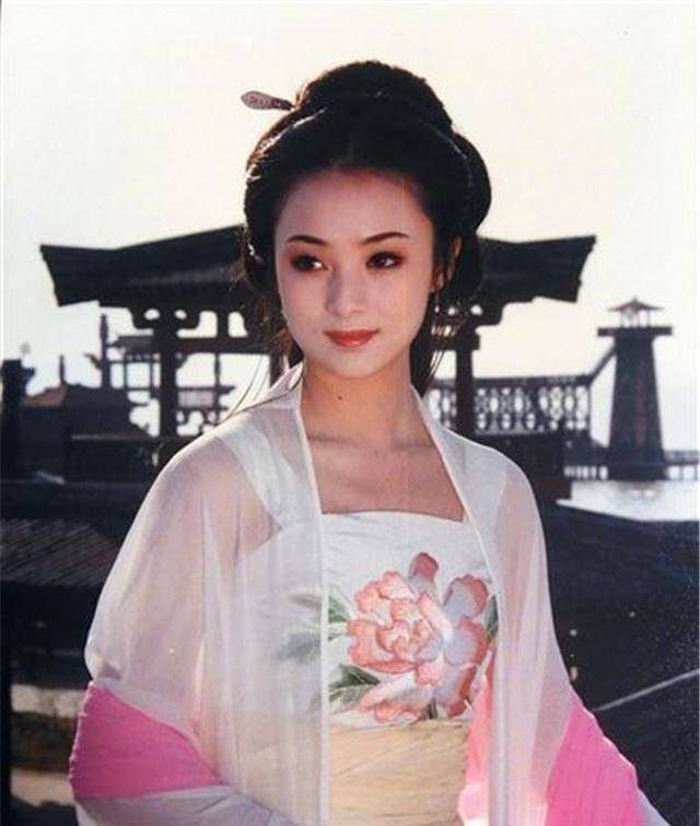西施的真实容貌有多美？复原图与某女星相似，难怪吴王夫差为她抛弃了后宫