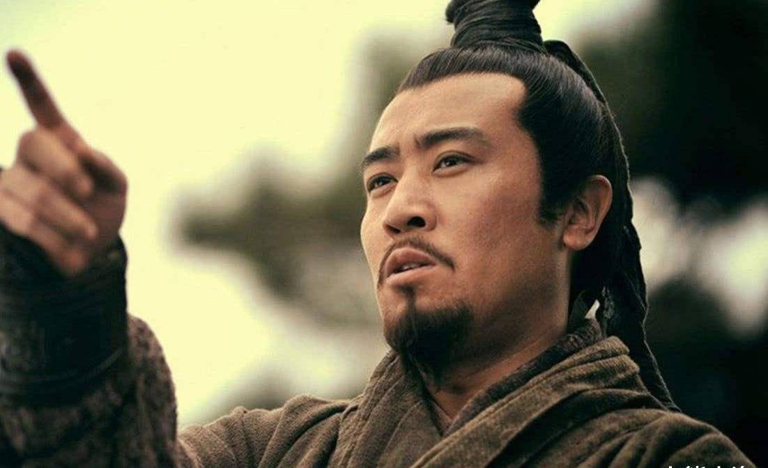 刘备称帝，这三个人“误入歧途”持反对意见，特别是这个人招来了杀身之祸