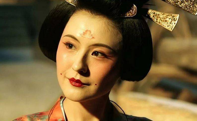 栖桐国际：唐代的女子眉毛有多种风格，每一种都有其独特的魅力