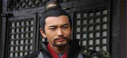 岳飞传中的武艺高强者，高宠击败金兀术的枪术，陆文龙对战四将的勇猛表现