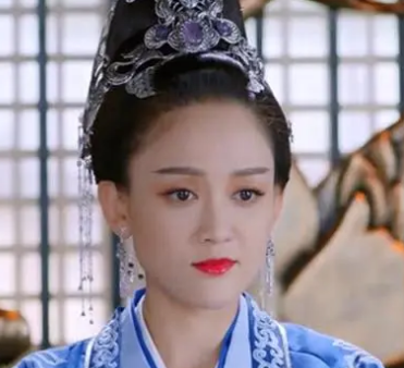 Du Gu Jialuo: The Female Power Behind History