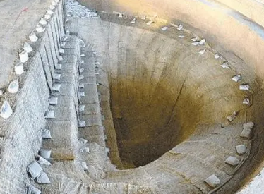 As the first major grain depot of the Sui Dynasty, how important is Xingluo Warehouse?