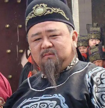 狄仁杰的官职之谜：三品官背后的真相