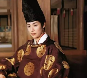 16 Lovers of Genji: A Glorious and Complex History