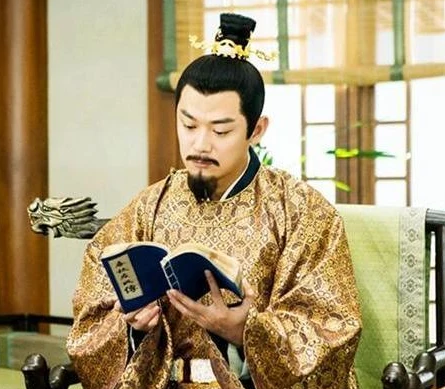 What is the impact of the factional struggle between Emperor Shenzong and Liang Chao, Emperor Zhezong, and how significant is its influence?