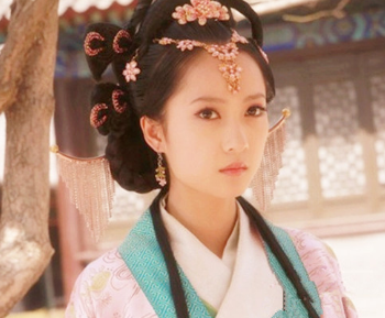 Reveal the birthplace and hometown of the historical figure, Princess Di