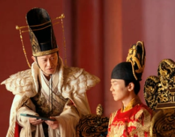 The contest of power politics and wisdom: Why Wei Zhongxian was defeated by the 17-year-old Chongzhen Emperor