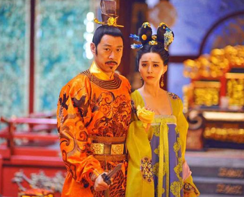 李世民与武则天的生育之谜：12年无果，李治却一夜得子