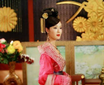 李从珂和花见羞是怎么认识的？他们之间有什么故事？
