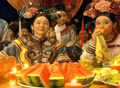 慈禧为何有西瓜杀手的称号？她真的一天吃了三百个瓜吗？