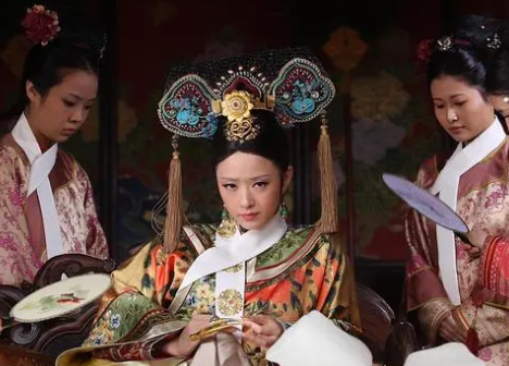 杨广的皇后与妃子：历史长河中的华丽剪影