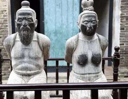 秦家荣耀再续，未满周岁的孙子中榜眼