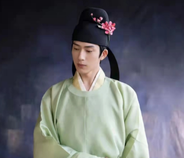 簪花之趣：揭秘宋朝男子的雅致风尚