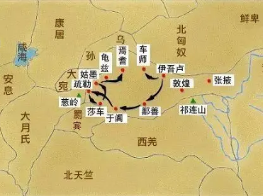 班超的智勇双全：活用俘虏大败龟兹