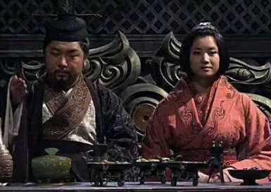 平原君赵胜与小妾的悲剧：权力、嫉妒与人性