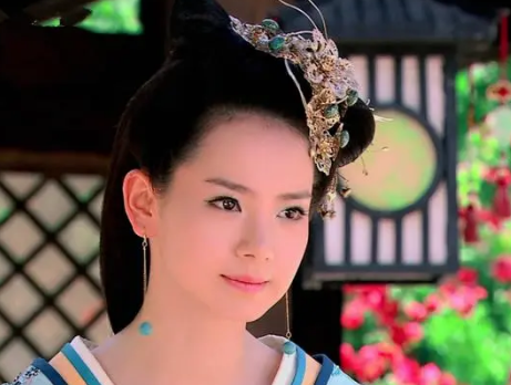 汉武帝背后的两个女人：一代帝王的崛起与她们的巧妙策略