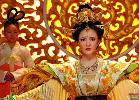 武则天杀亲生女诬陷皇后是真的吗：权力斗争的残酷真相
