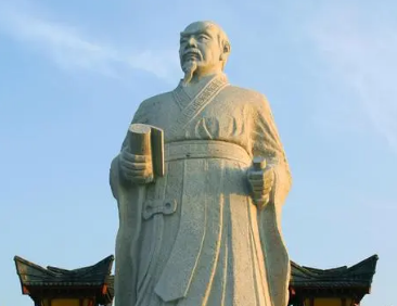 管仲明知易牙三人不是好人，为什么不杀了他们？