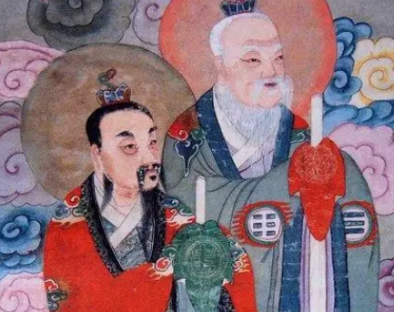 天尊与世尊的区别及尊与君的地位比较