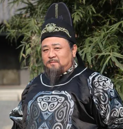 狄仁杰与九龙斩：历史与传说的交织
