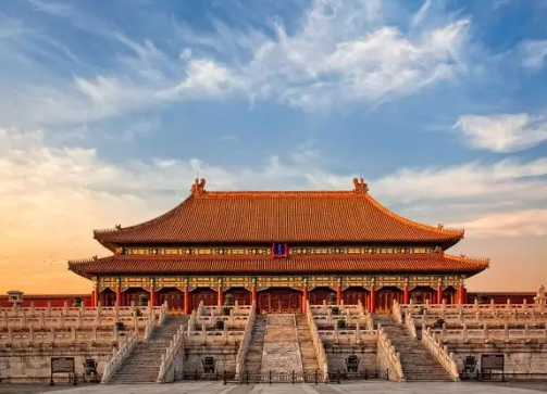 明清时期，紫禁城中可以住多少人？