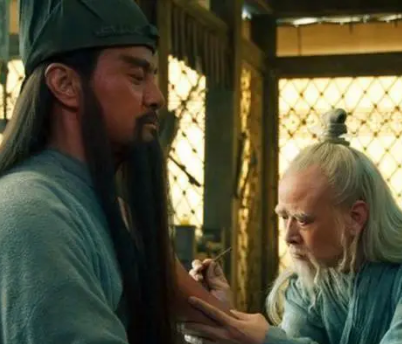 关羽刮骨疗伤的神秘医师：揭秘华佗之外的另一位神医