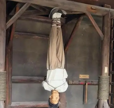 揭秘古代酷刑“点天灯：董卓死后也被这么对待过吗？