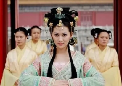 司马炎的权谋与爱情：让爱妃侍寝儿子是为何?