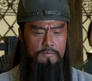 徐庶与诸葛亮：关羽的指挥权之争