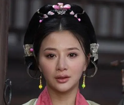 卫长公主作为汉武帝最喜欢的女儿，最后是否被腰斩？