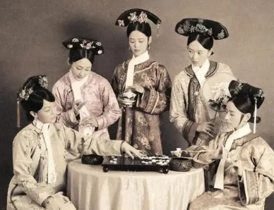 清朝乾隆皇帝的子女们与紫薇的真实身份