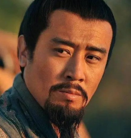 三国演义中刘备吃人肉的情节安排是否合理？
