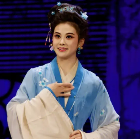 黄梅戏：源自湖北的戏曲艺术瑰宝