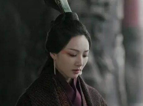 芈华和离秋，谁才是扶苏的生母？
