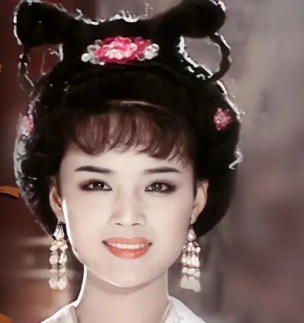 权力与忠诚的交织：武则天与上官婉儿的故事