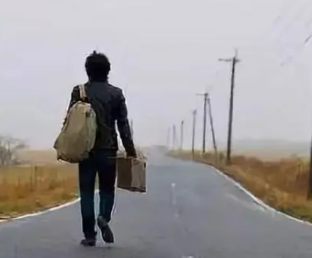 背井离乡，追寻梦想的旅程