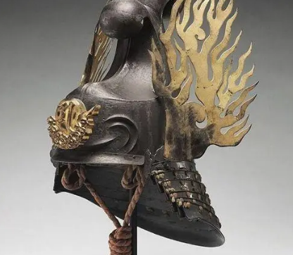 穿越时空的头盔：中国古代与西方头盔的对比