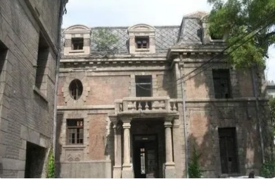揭秘北京四大鬼屋，你敢去探索吗?