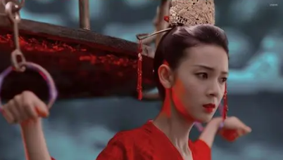 大大咧咧的法师青鸾，岳的转世之谜
