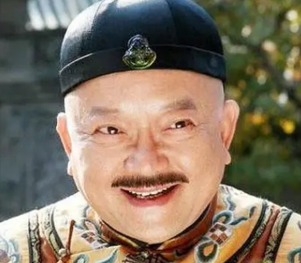 乾隆皇帝与和珅：权力与贪欲的交织