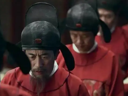 白居易的冤屈：武元衡刺杀案与唐宪宗的贬官之谜