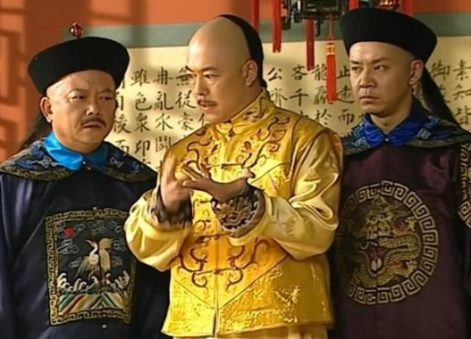 乾隆皇帝与和珅：权力、贪腐与宽恕的交织