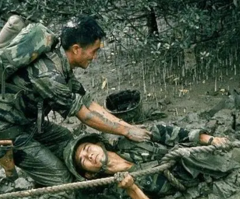 越战结束后北越缴获的大量战利品，都有什么装备？