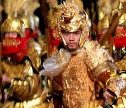 满城尽带黄金甲：历史杀气最重的一首诗