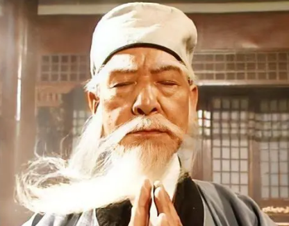 扫地僧的隐秘身份：选择隐瞒的原因是什么?