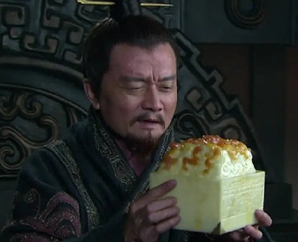袁术称帝背后的历史逻辑