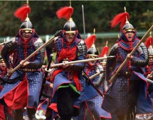 揭秘清朝战士的战甲：清军打仗真的穿盔甲吗？